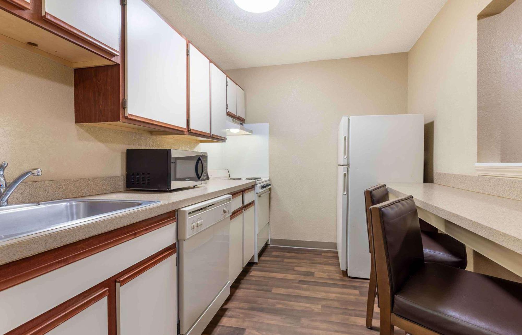 Extended America - - Med Ctr - Nrg Park - Kirby Houston