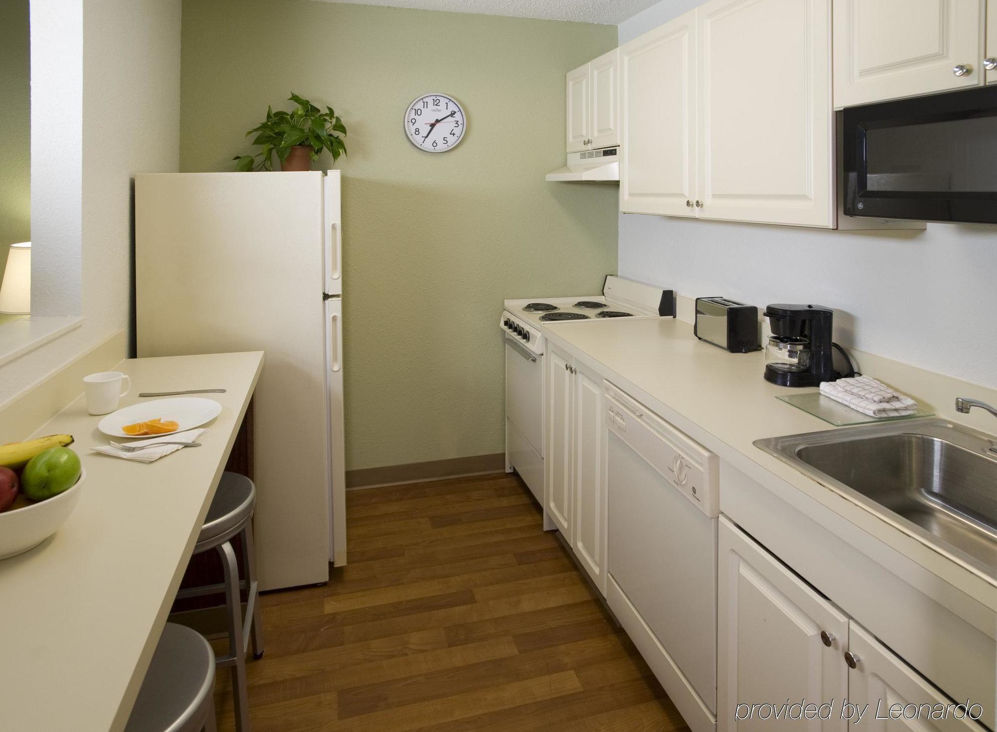 Extended America - - Med Ctr - Nrg Park - Kirby 2*